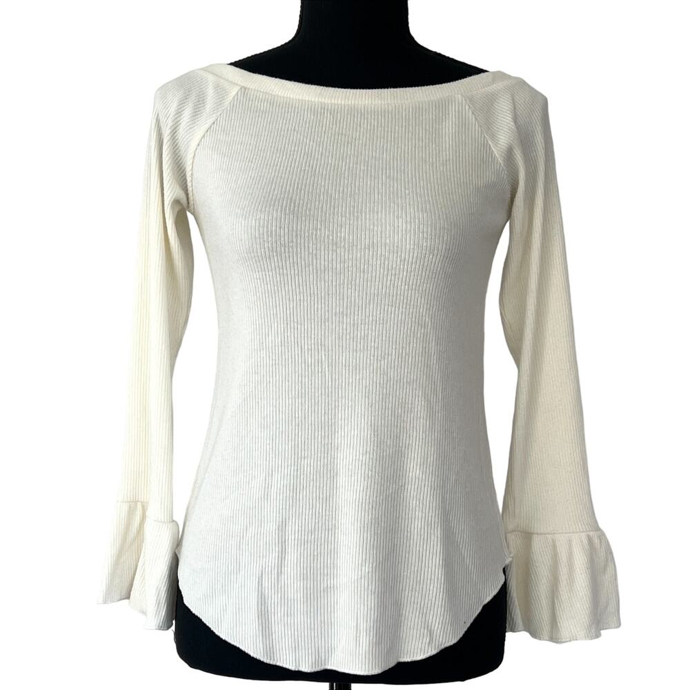 CHASeR Bell Cuff Ribbed White Shirt with Wide Neck SO SOFT! Size Medium
